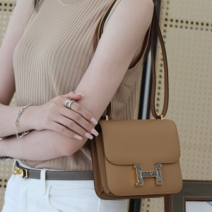 Hermes 에르메스 2024 Constance 콘스탄스 (가격상담) 19CM