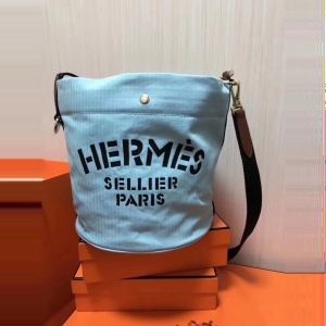 Hermes 캔버스 버킷백 미니 22CM
