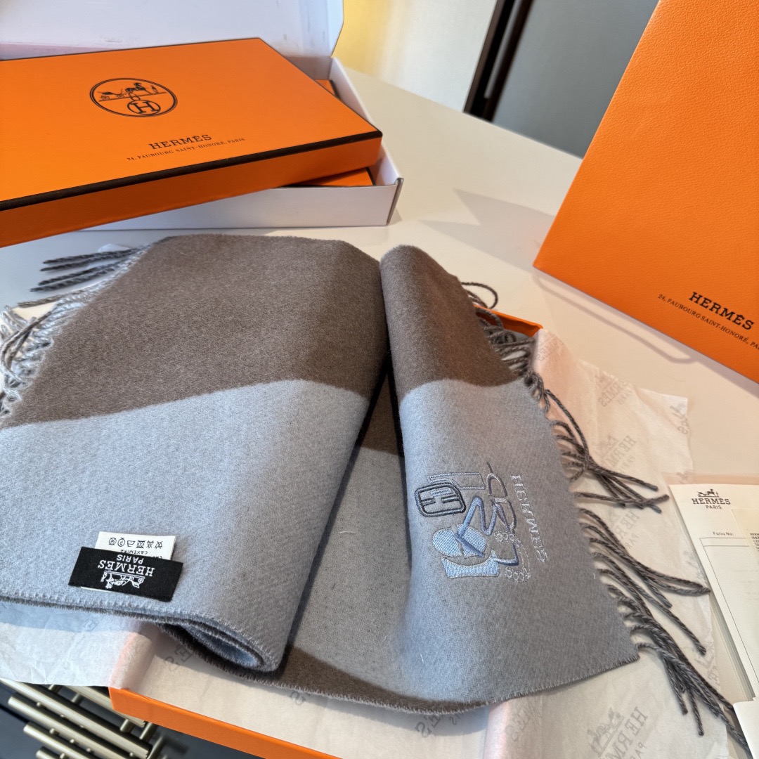 Hermes 에르메스 H Walkrunner 화이트 스니커즈 6