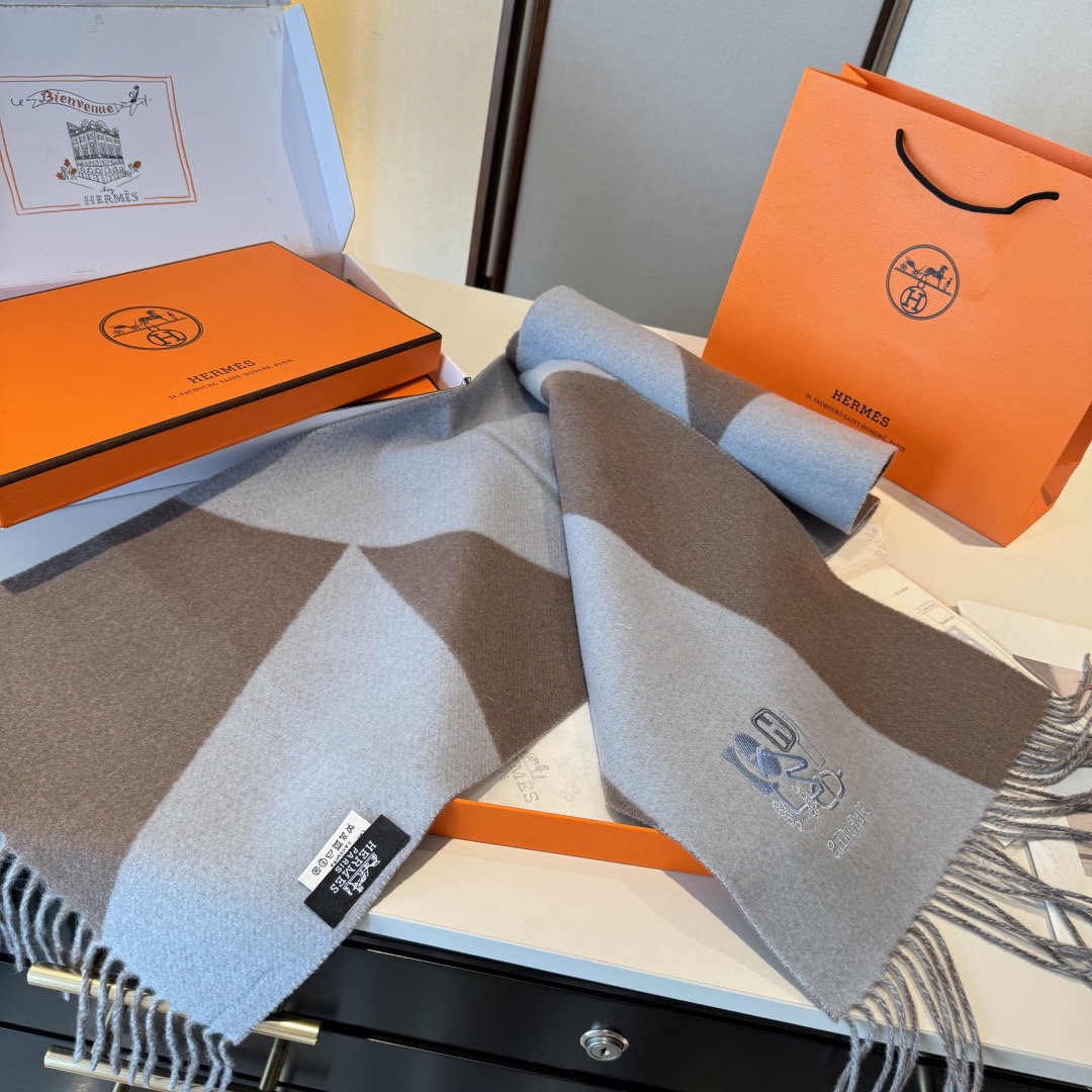 Hermes 에르메스 H Walkrunner 화이트 스니커즈 8