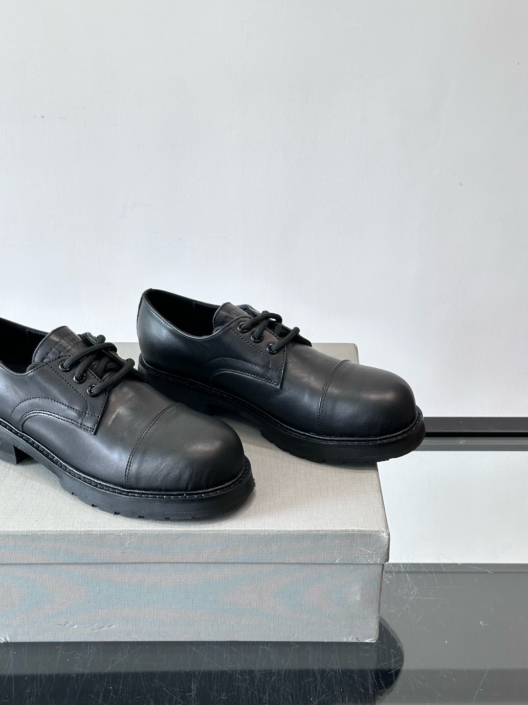 Balenciaga 발렌시아가 바렌시아가 남녀공용 레더 더비 슈즈 7