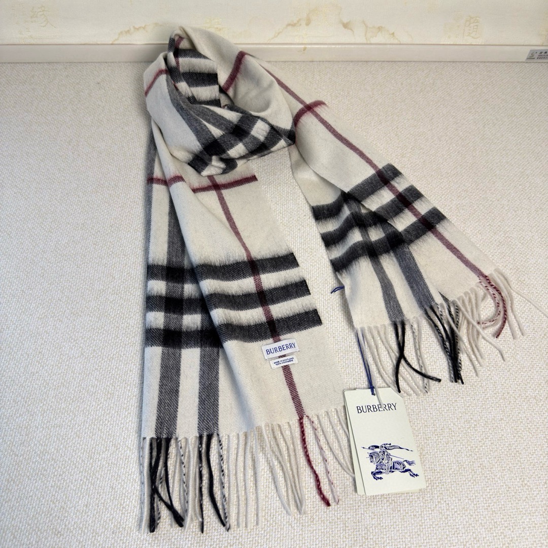 Burberry 버버리 클래식 체크 캐시미어 머플러 11