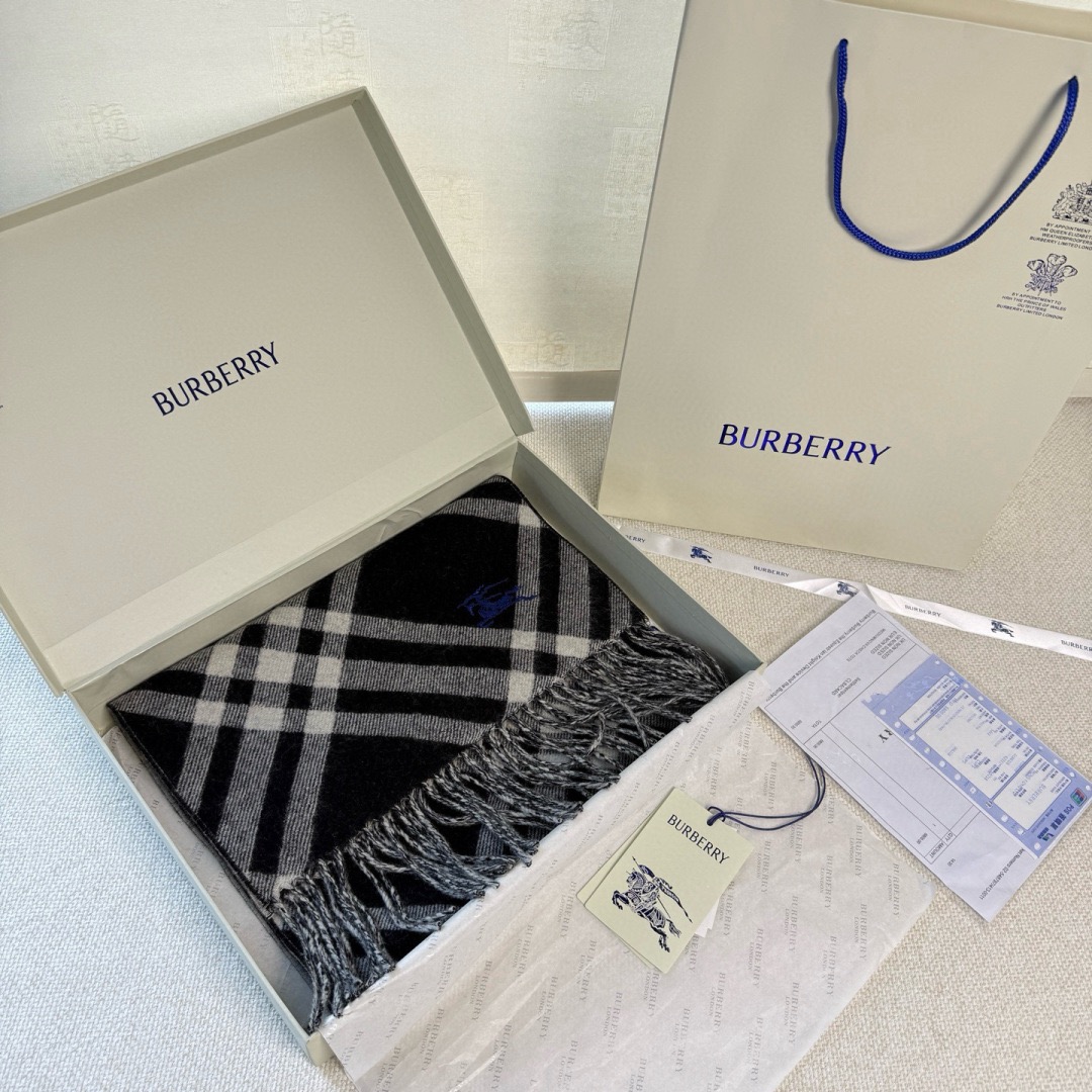 Burberry 버버리 신상 스코틀랜드 체크 양모 머플러 3