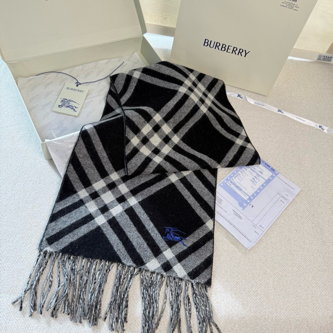 Burberry 버버리 신상 스코틀랜드 체크 양모 머플러 7
