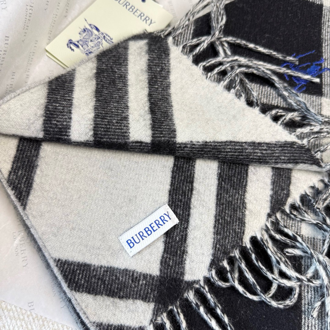 Burberry 버버리 신상 스코틀랜드 체크 양모 머플러 8