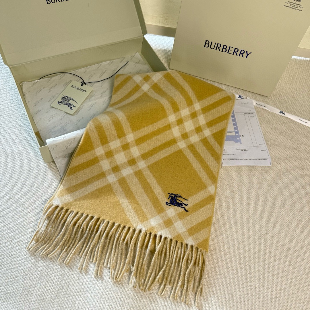 Louis Vuitton 루이비통 BALMAIN 블랙 화이트 스트라이프 스팽글 니트 가디건 4