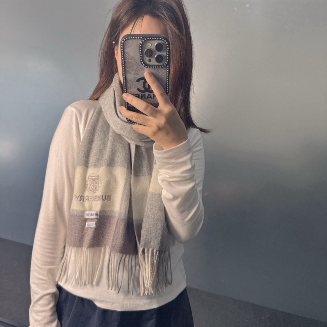 Burberry 버버리 남성 체크 양모 머플러 1