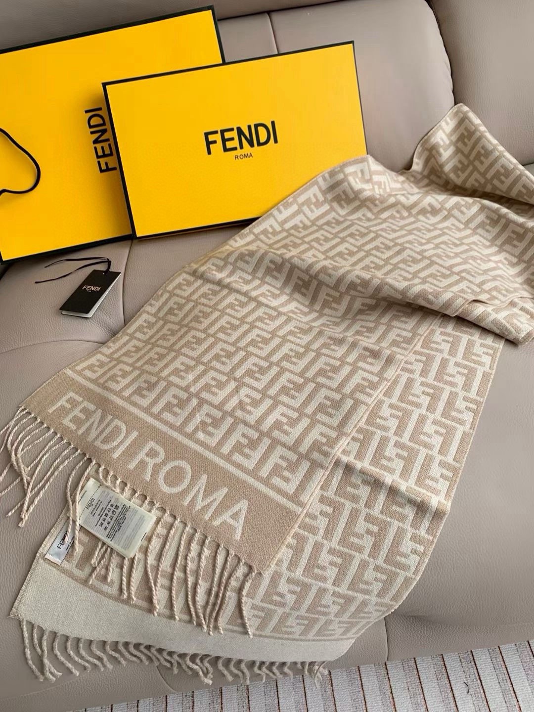 Fendi 펜디 FF 로고 울 머플러 8