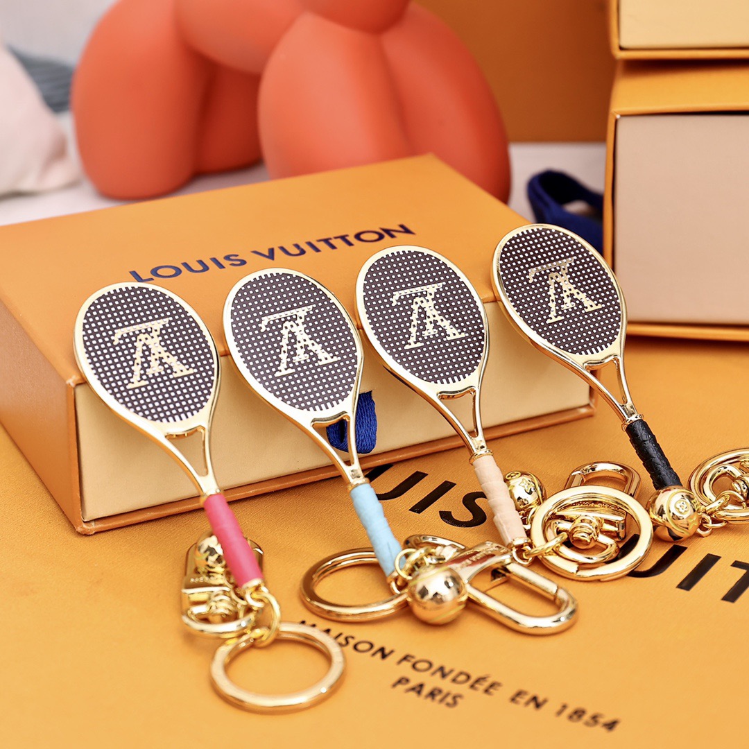 Louis Vuitton 루이비통 테니스 라켓 참 키링 17