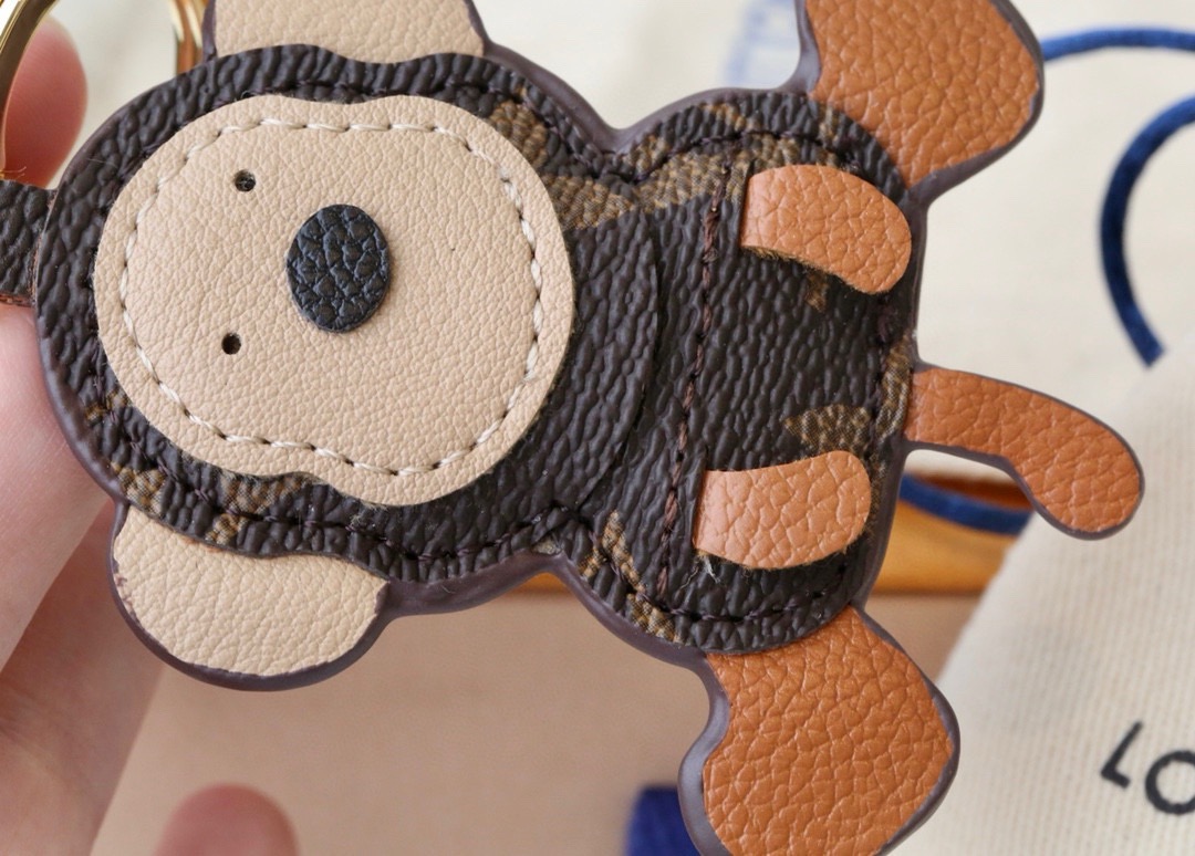 Louis Vuitton 루이비통 몽키 모노그램 키링 참 8