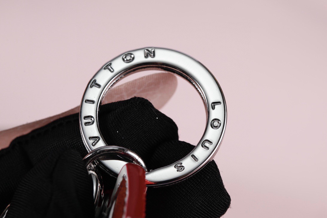 Louis Vuitton 루이비통 힙합 토끼 참 키링 4