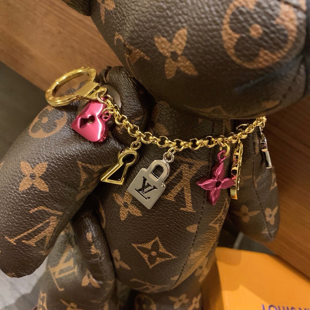 Louis Vuitton 루이비통 러브 락 참 키홀더 브레이슬릿 5