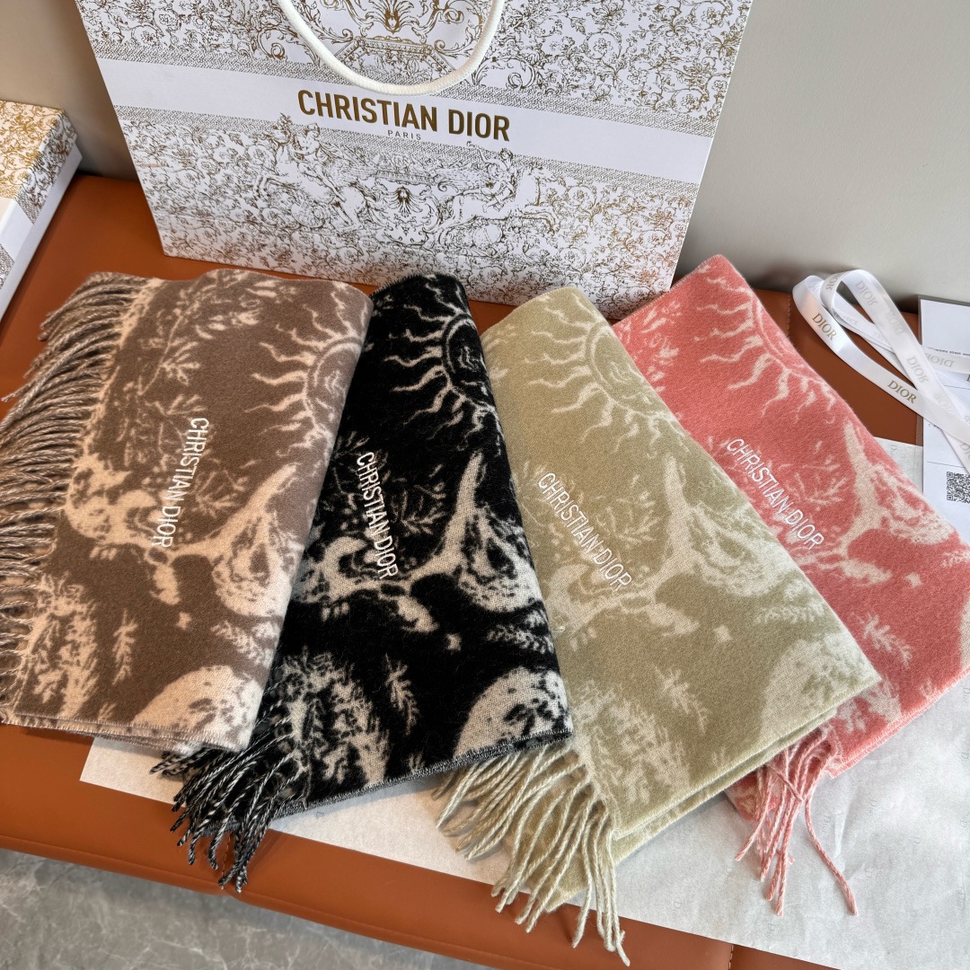 DIOR 디올 2025 태양 모티브 양모 머플러 2
