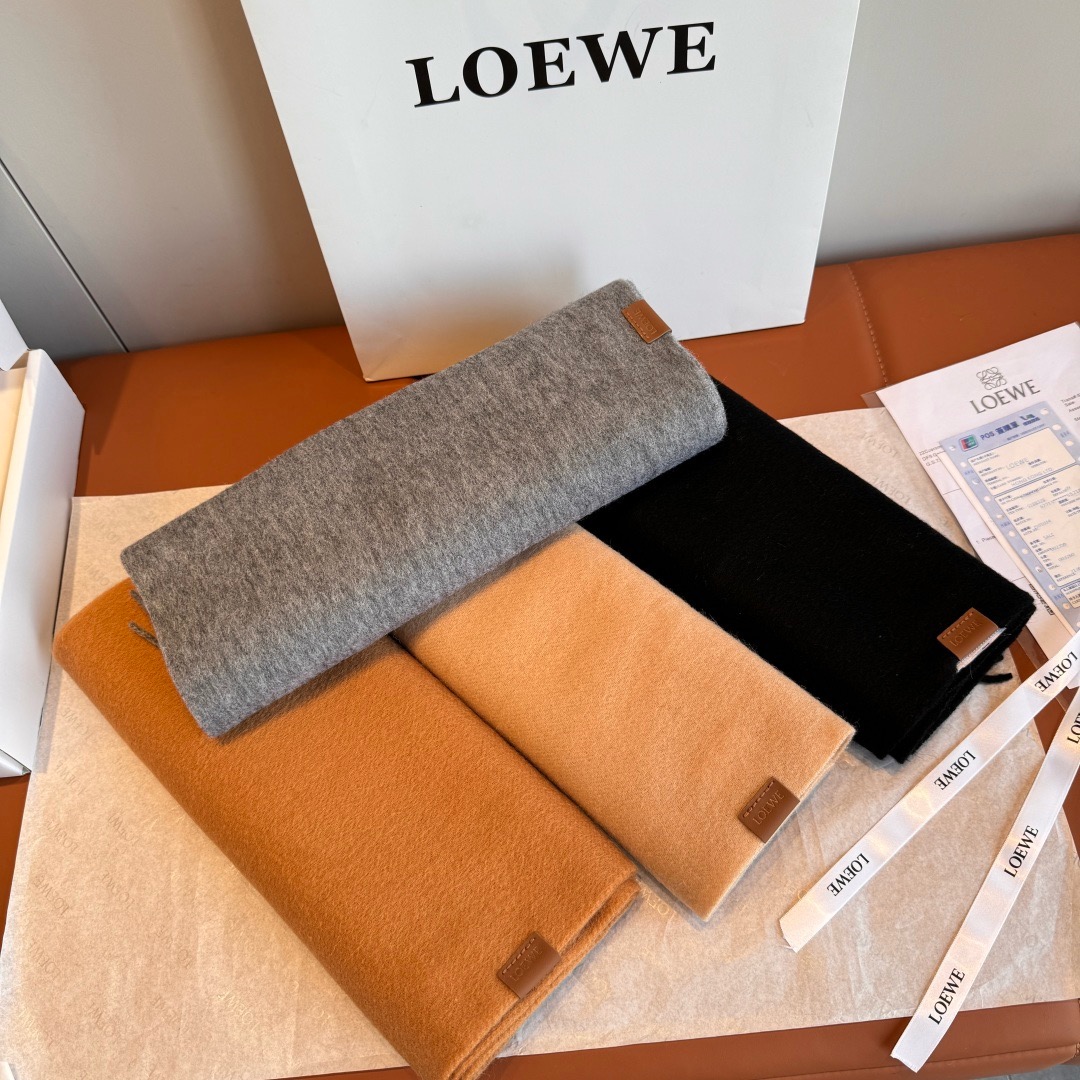 LOEWE 로에베 남녀 공용 클래식 그레이 머플러 9