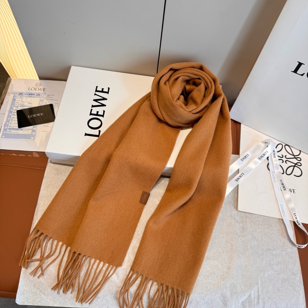 Saint Laurent 여성 하이넥 로고 니트 풀오버 5