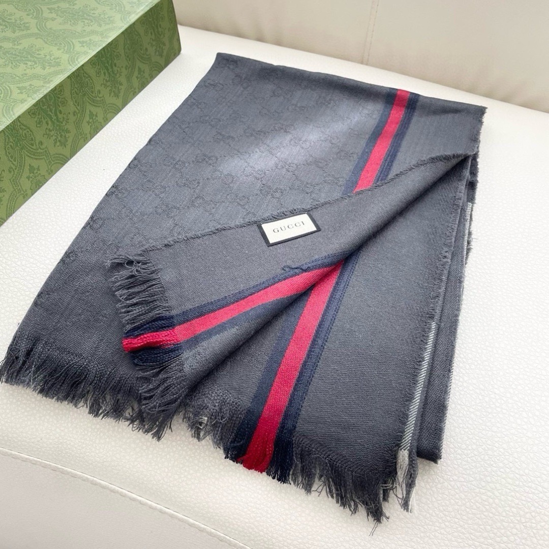 Gucci 구찌 그레이 GG 스트라이프 울 머플러 3