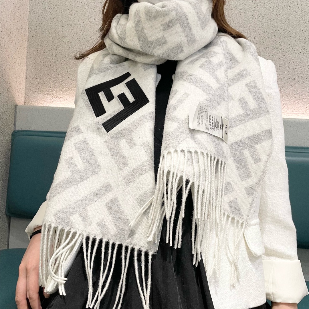 Canada Goose 크로프턴 퍼퍼 블랙 남녀공용 다운 패딩 1