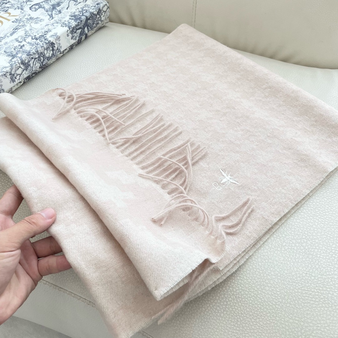 Dior 디올 하운드투스 비 자수 머플러 5