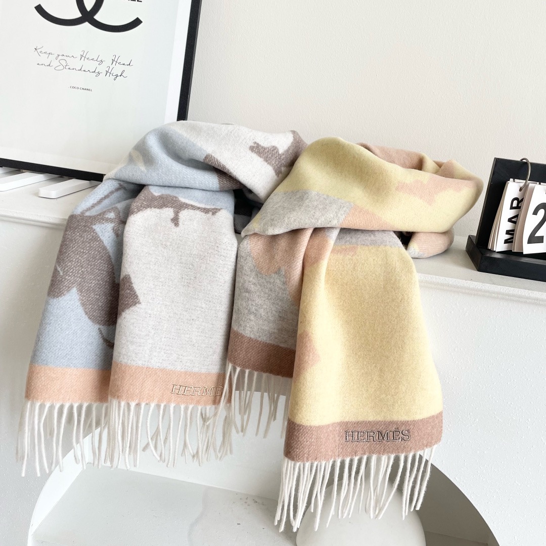 Hermes 에르메스 남녀공용 클래식 말 모티브 울 머플러 3