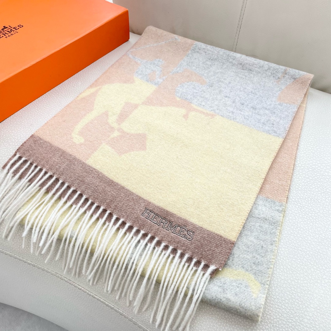 Hermes 에르메스 남녀공용 클래식 말 모티브 울 머플러 4