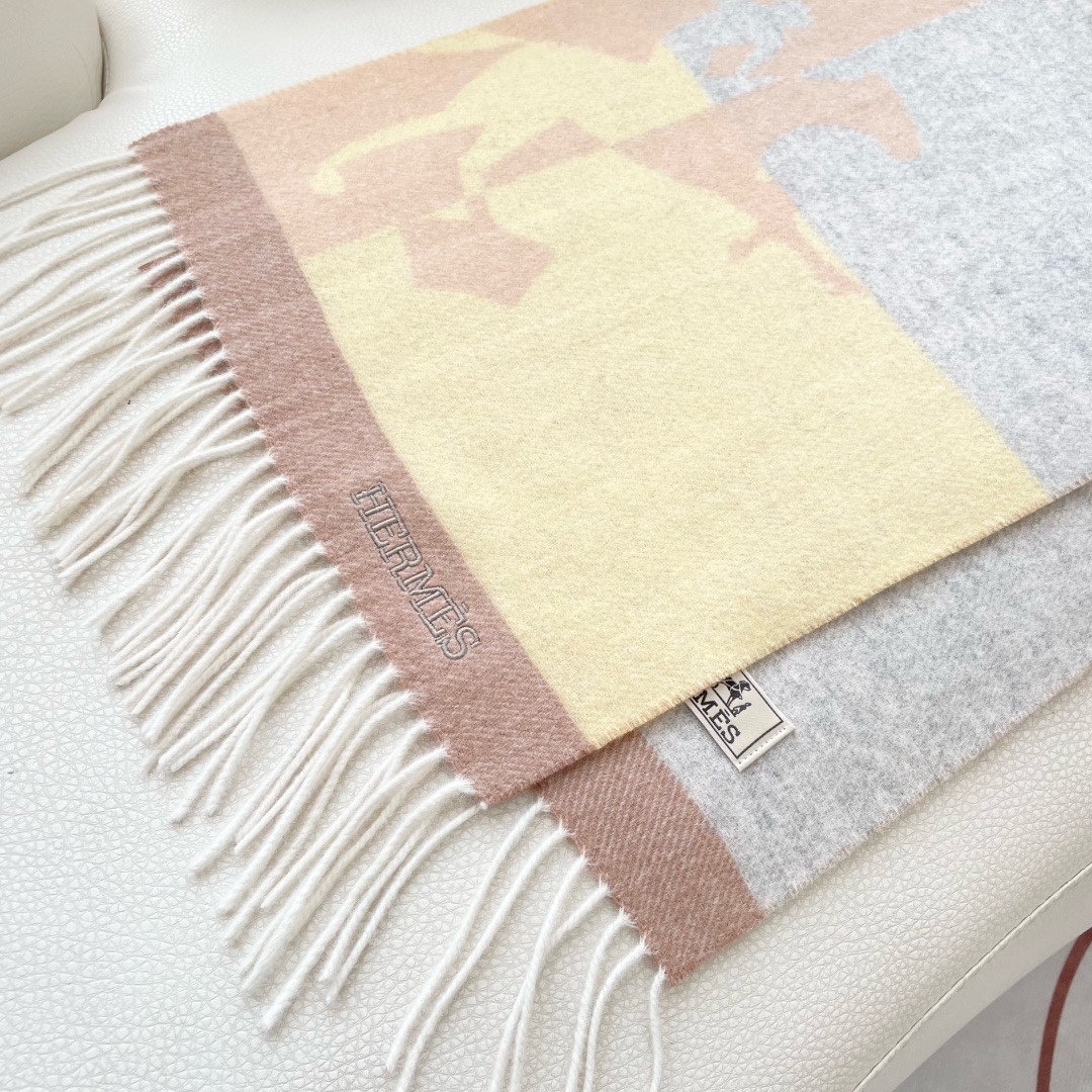 Hermes 에르메스 남녀공용 클래식 말 모티브 울 머플러 9