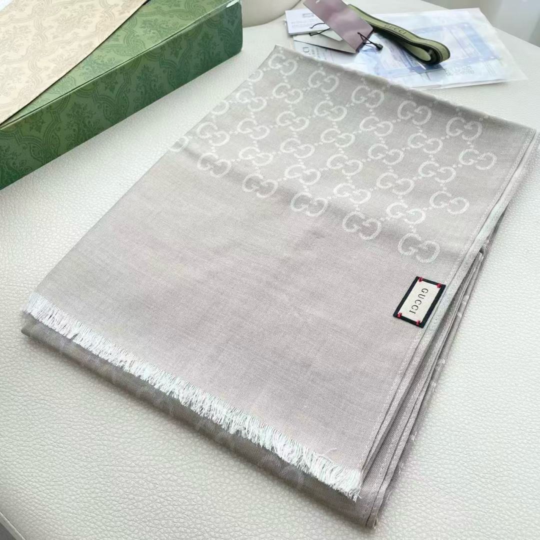 Gucci 구찌 고전 GG 로고 클래식 양모 숄 머플러 4