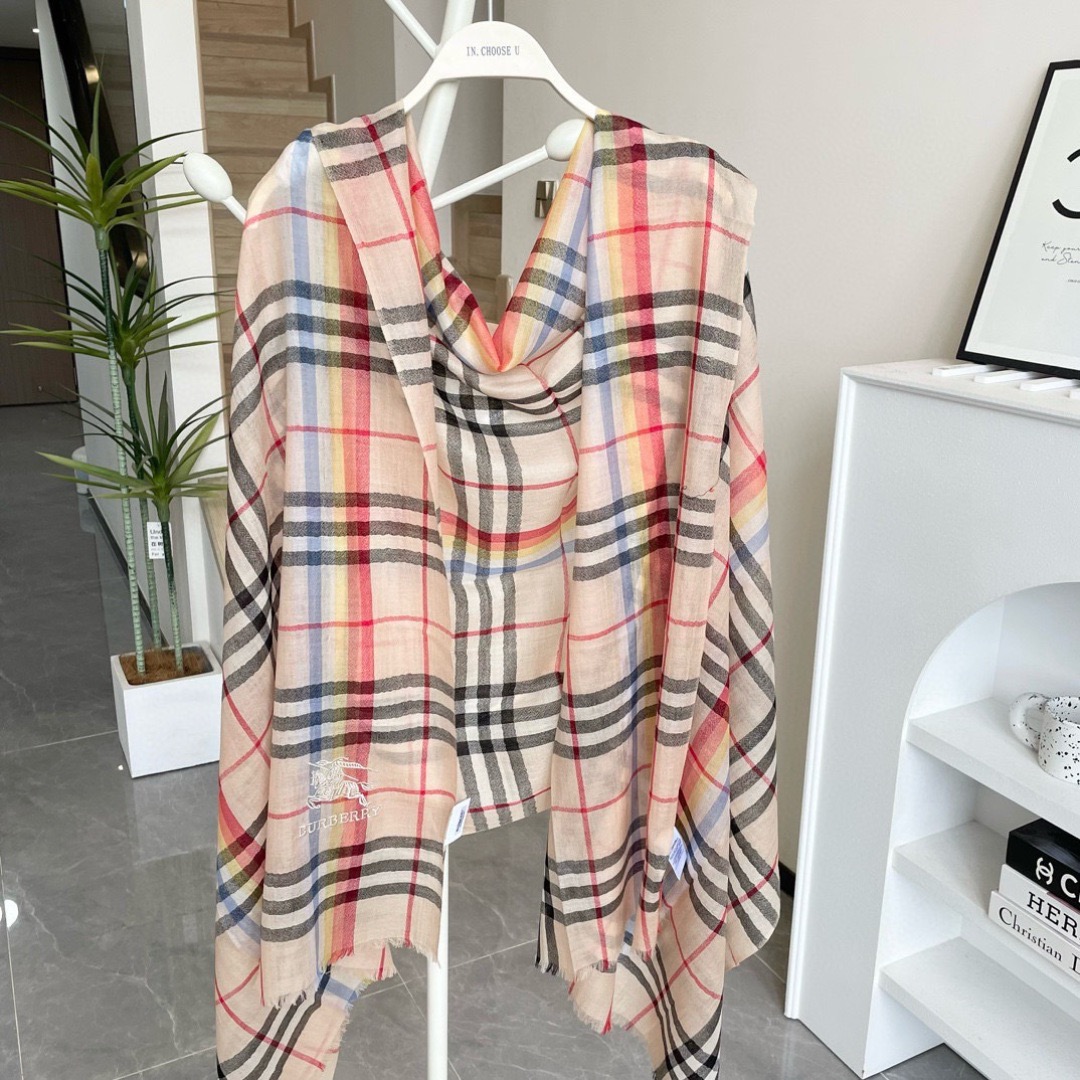 Burberry 버버리 체크 자수 양모 롱 머플러 5