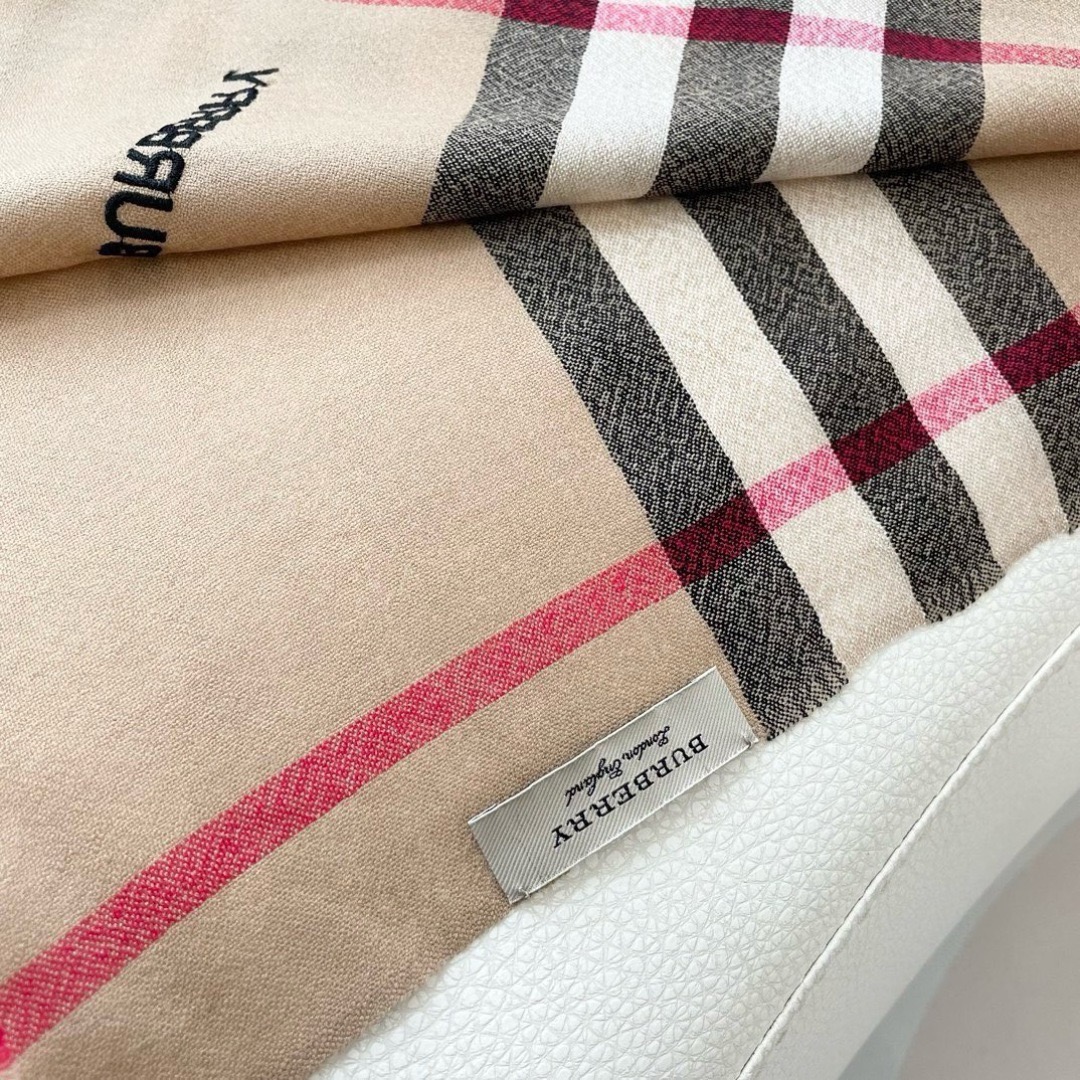 Burberry 버버리 체크 스네이크 로고 케시미어 머플러 9