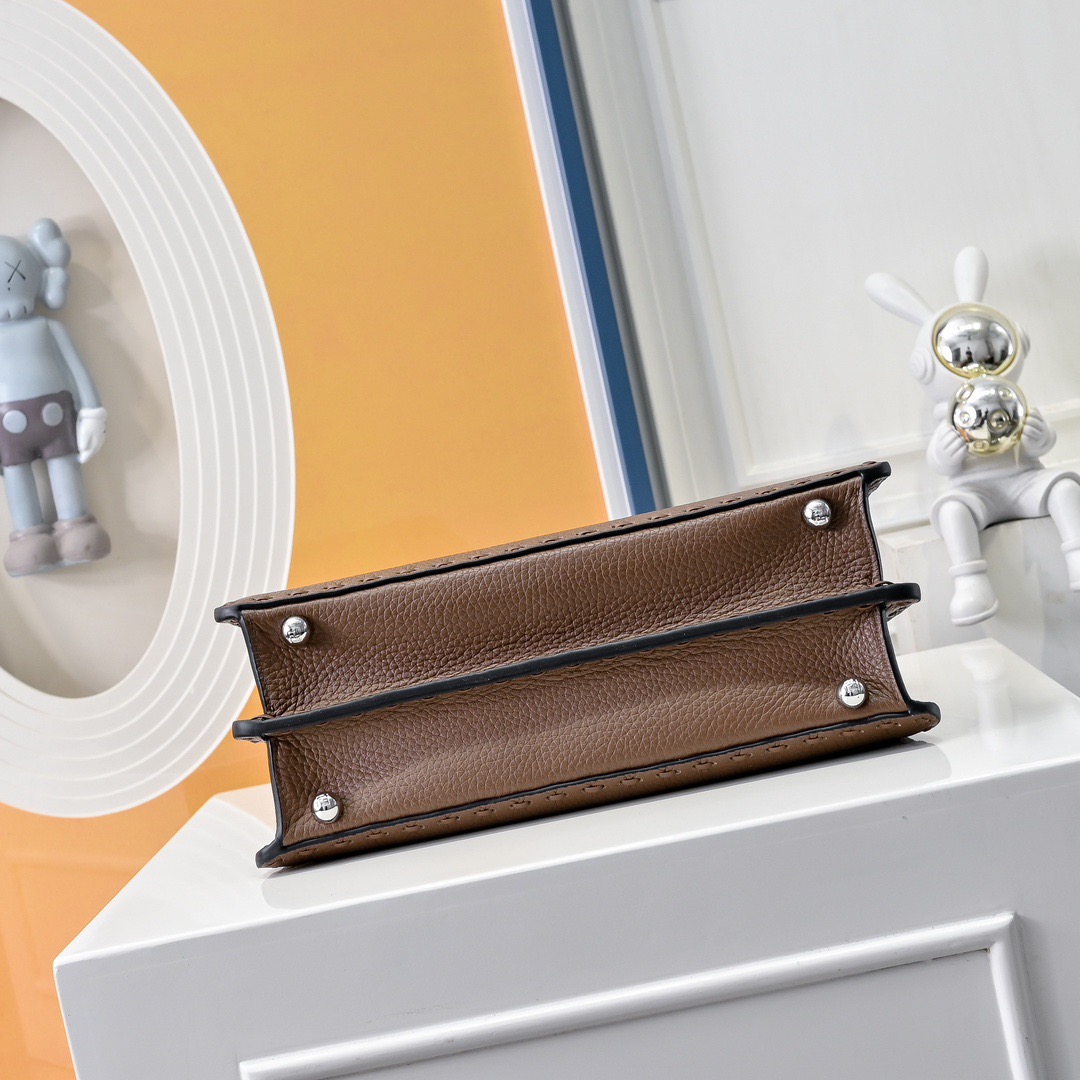 Fendi 펜디 피카부 SeeU 미디엄 토트백 브라운 6