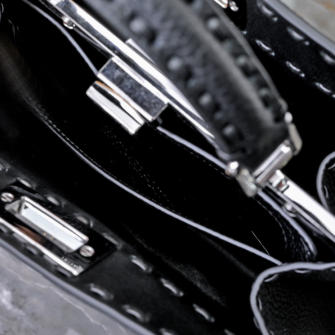 Fendi 펜디 피카부 SeeU 미디엄 토트백 5