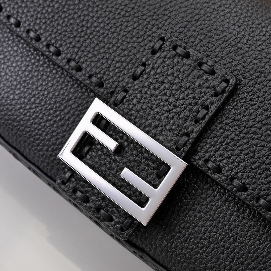 Fendi 펜디 바게트 스몰 토트백 5