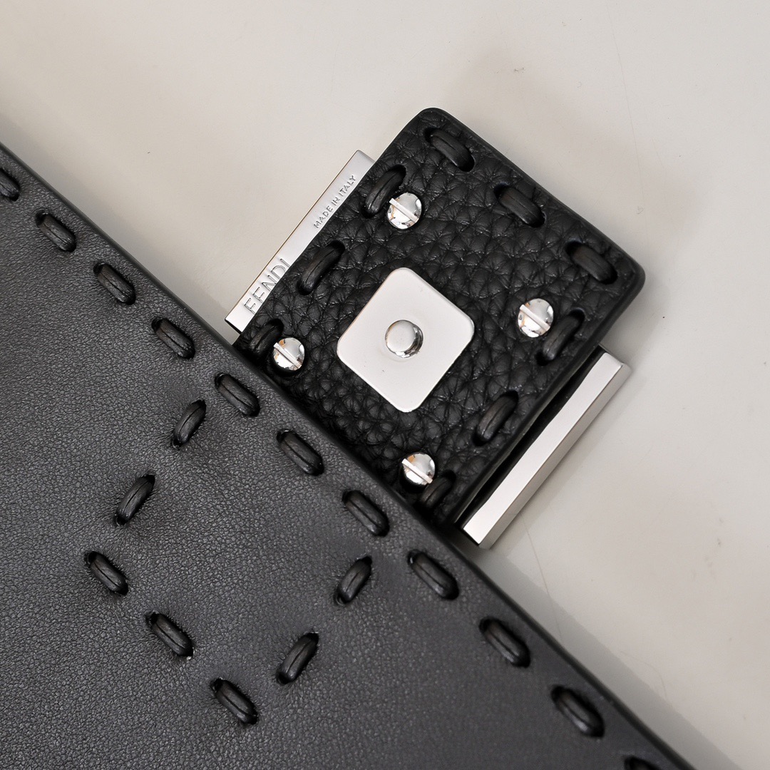 Fendi 펜디 바게트 스몰 토트백 6