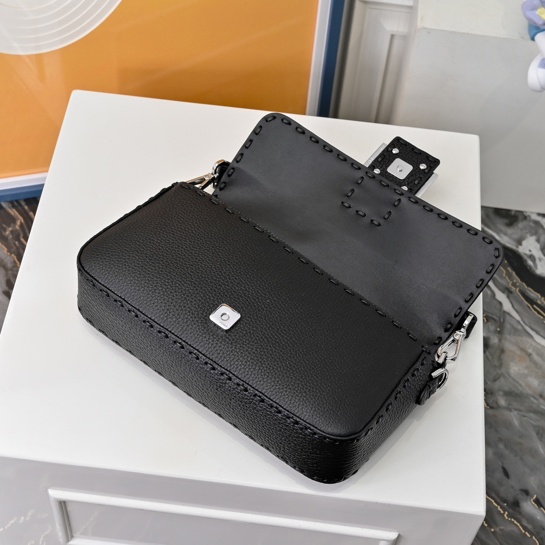 Fendi 펜디 바게트 스몰 토트백 8