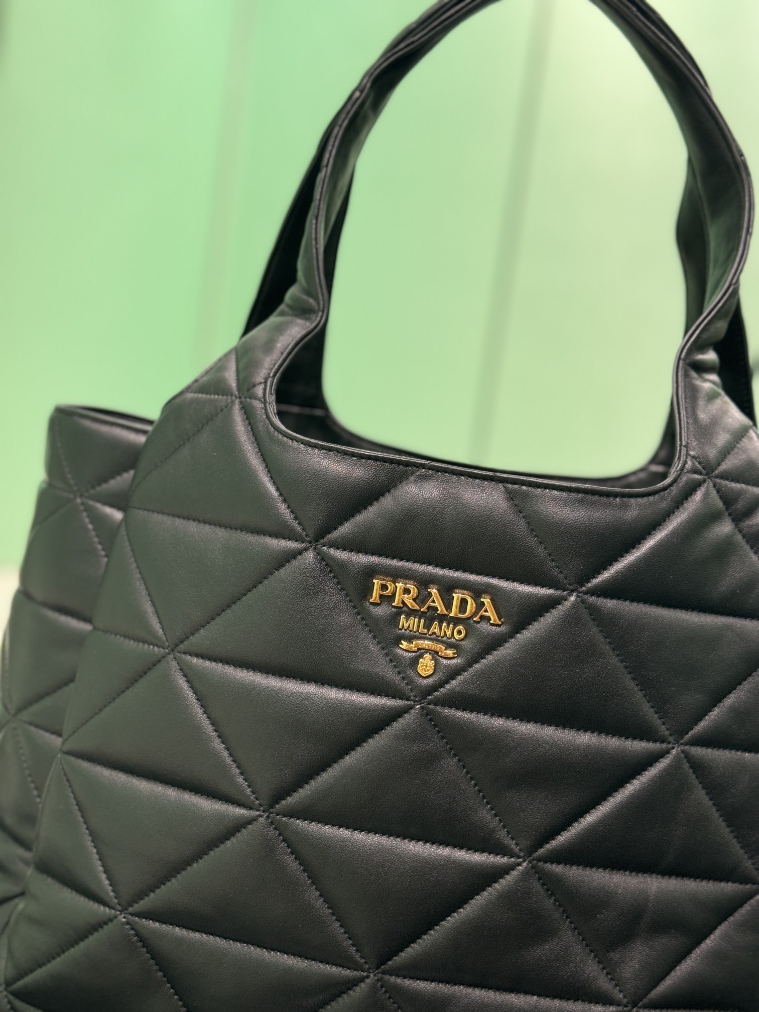 Prada 프라다 퀼티드 레더 대형 토트백 5
