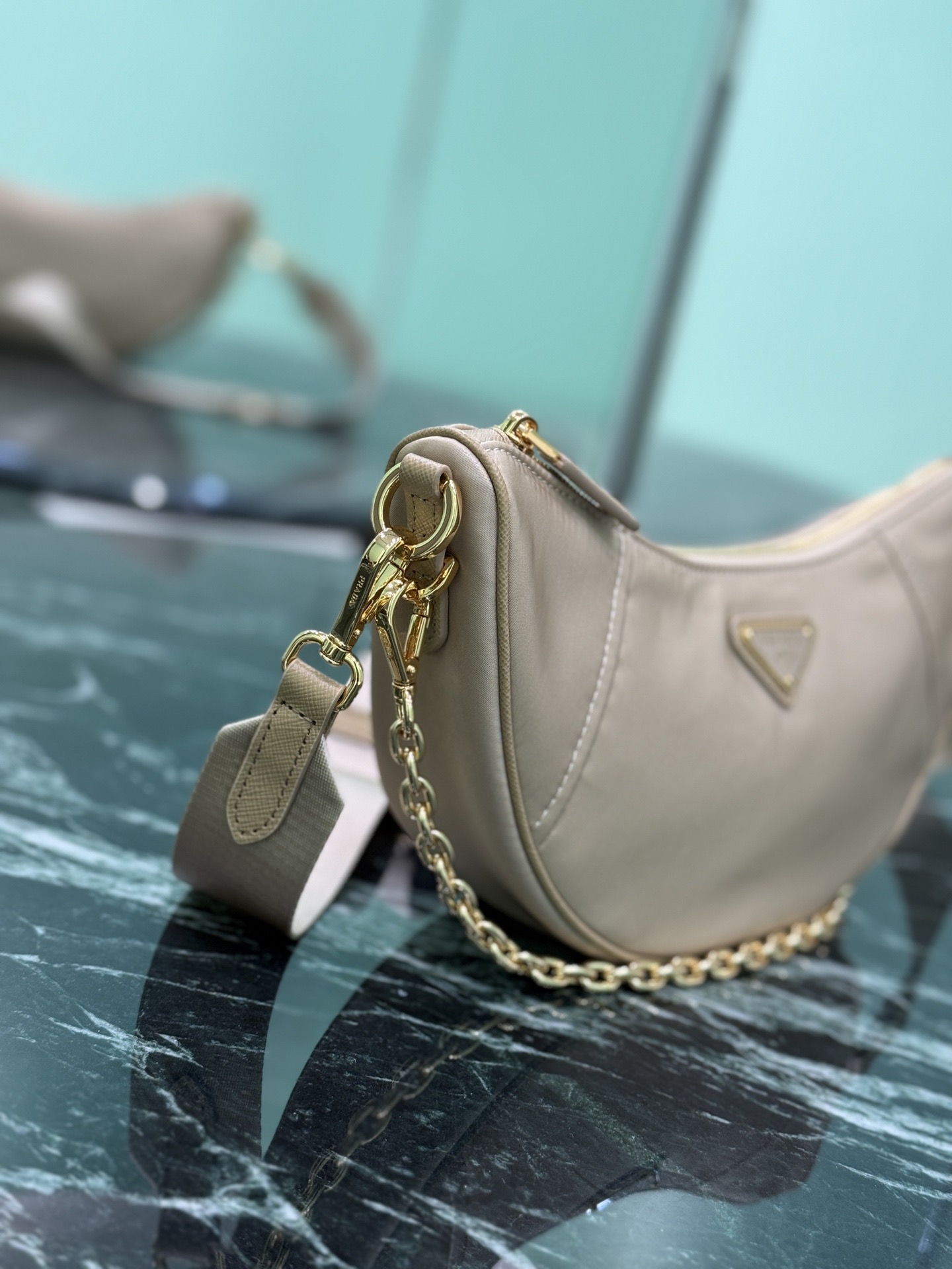 Prada 프라다 Re-Nylon 하프문 체인 숄더백 6