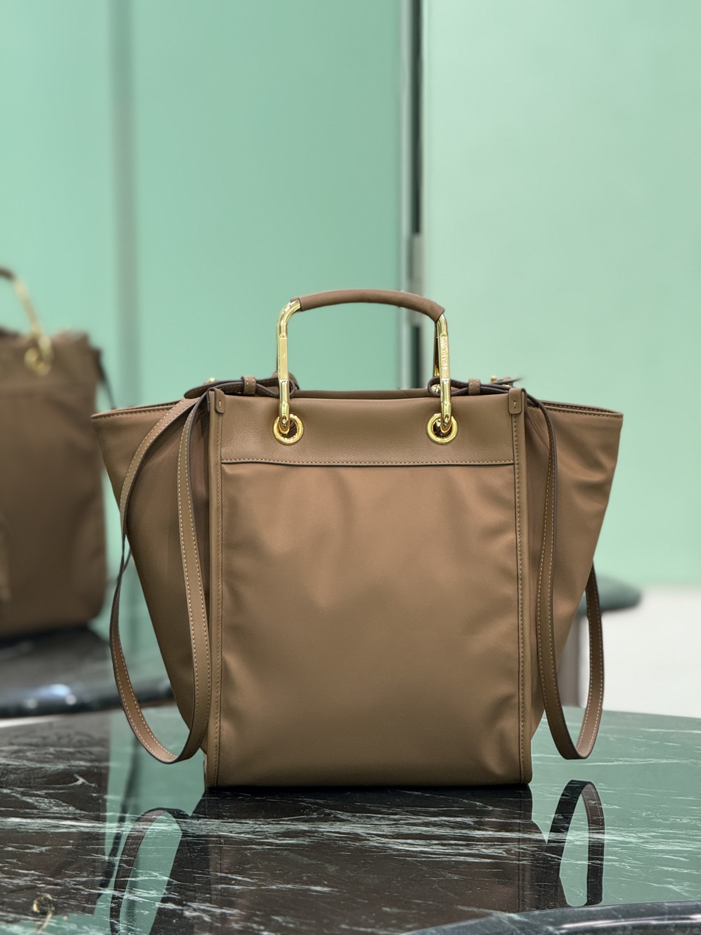 Prada 프라다 Re-Nylon 토트백 브라운 4