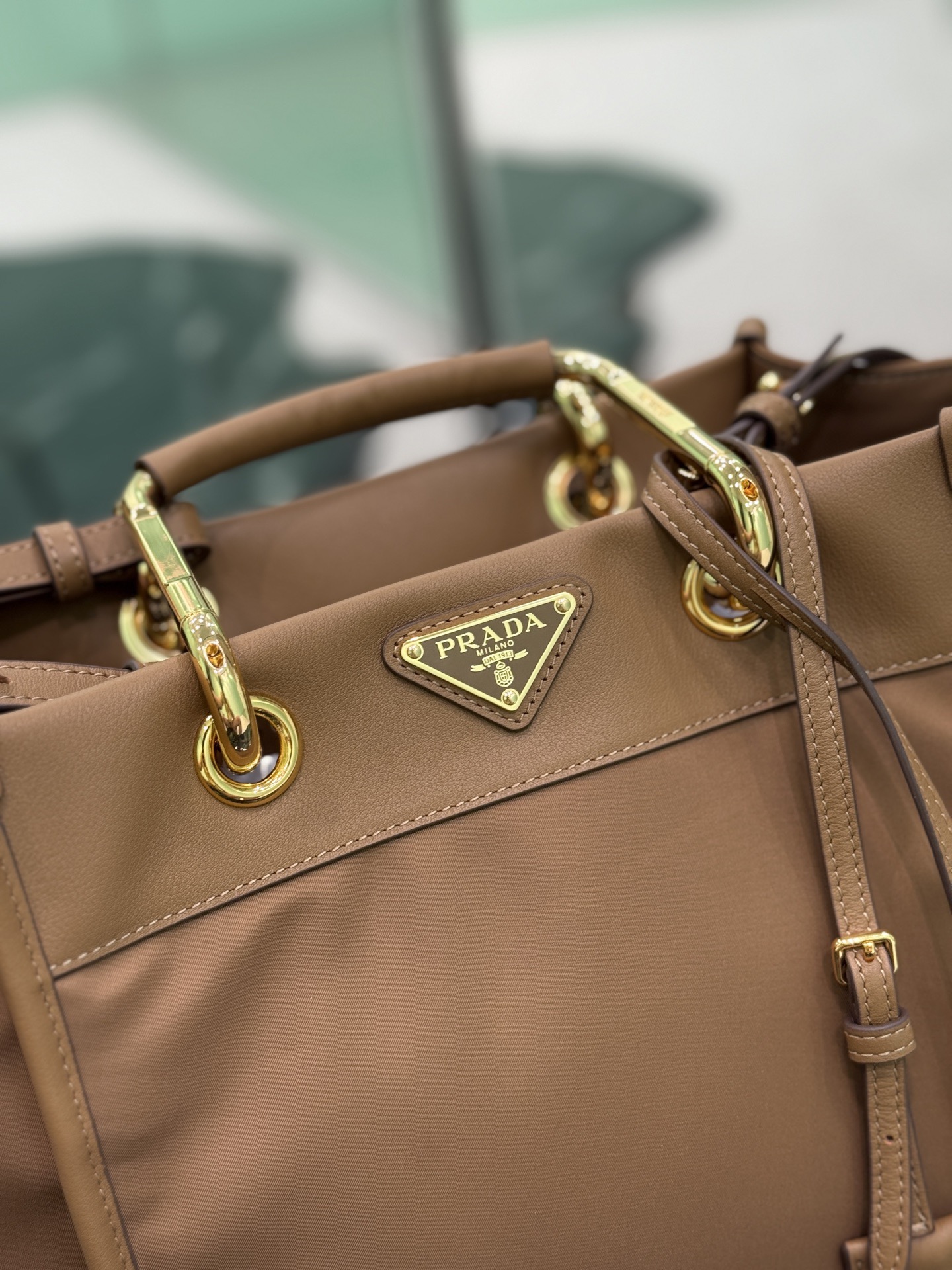 Prada 프라다 Re-Nylon 토트백 브라운 6