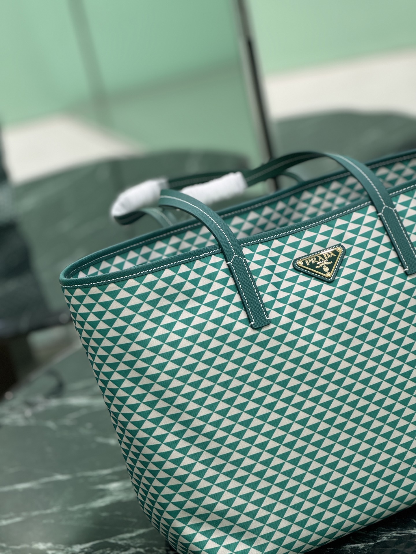 Prada 프라다 Tessuto Triangulum 토트백 민트 패턴 6