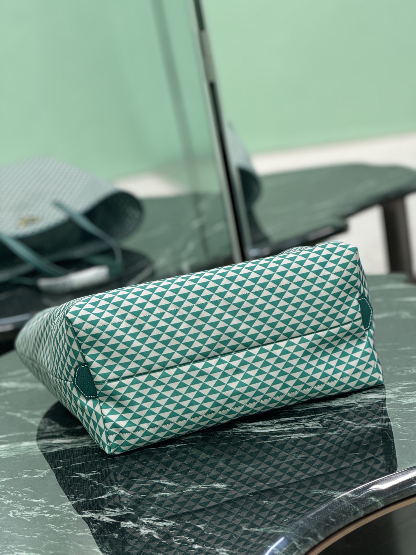 Prada 프라다 Tessuto Triangulum 토트백 민트 패턴 7