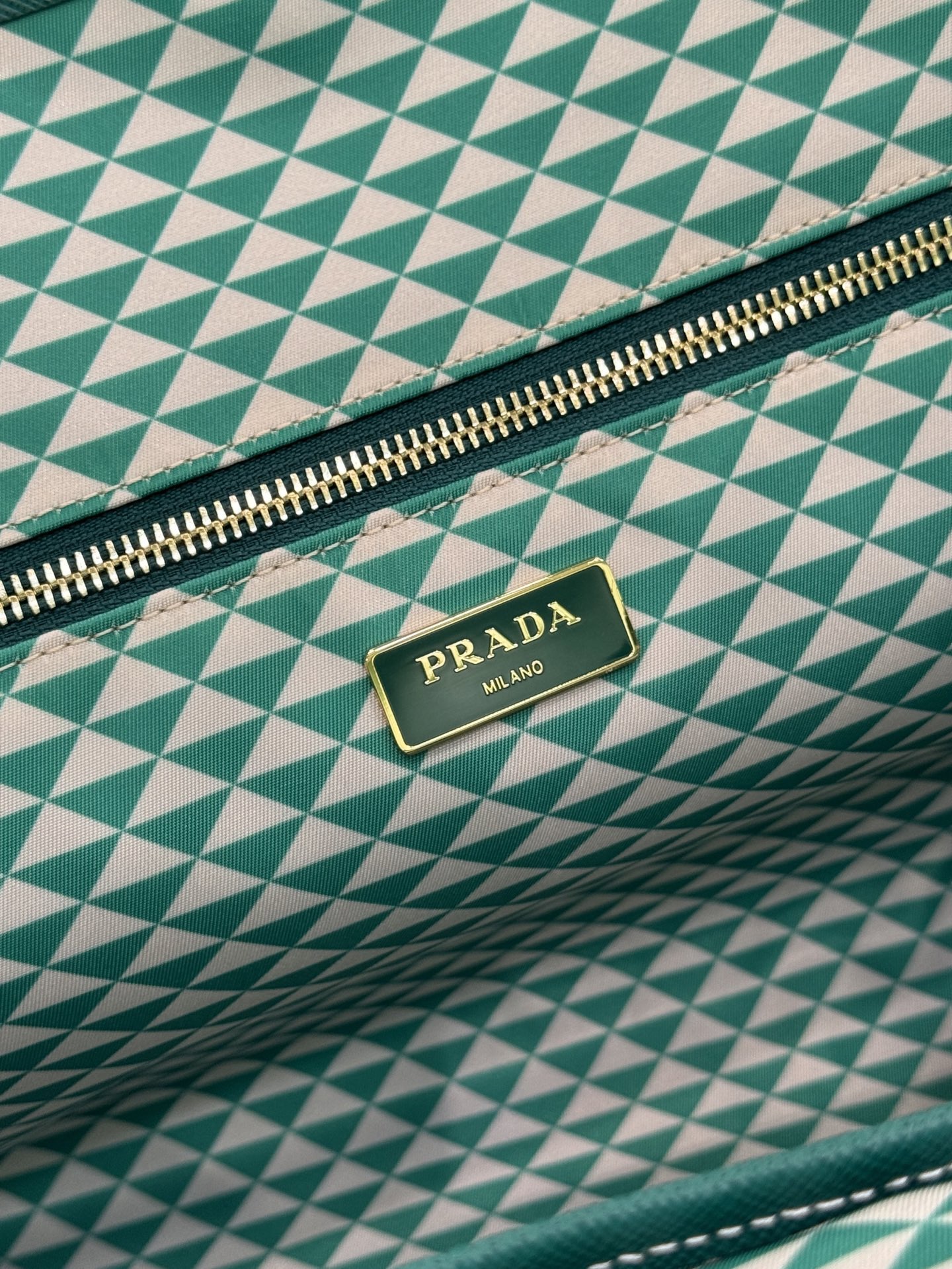 Prada 프라다 Tessuto Triangulum 토트백 민트 패턴 9
