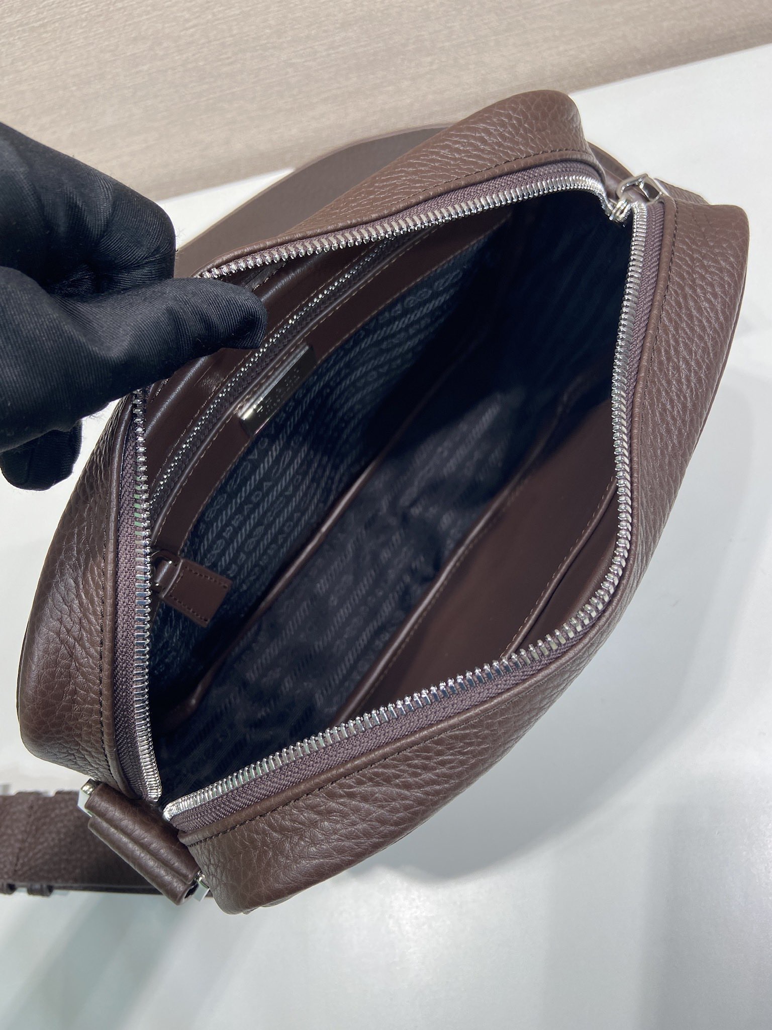 Prada 프라다 사피아노 레더 크로스바디백 2VH189 8