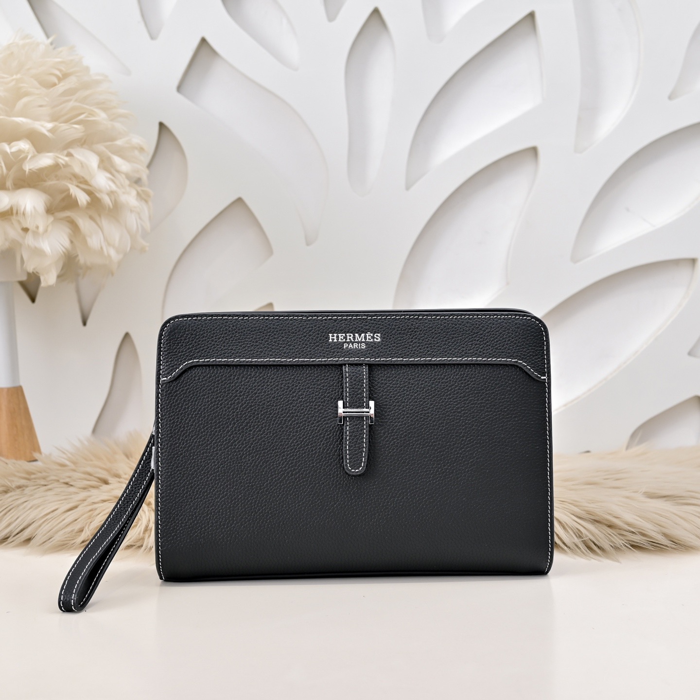 Hermes 에르메스 남성 소가죽 스트랩 클러치백 1