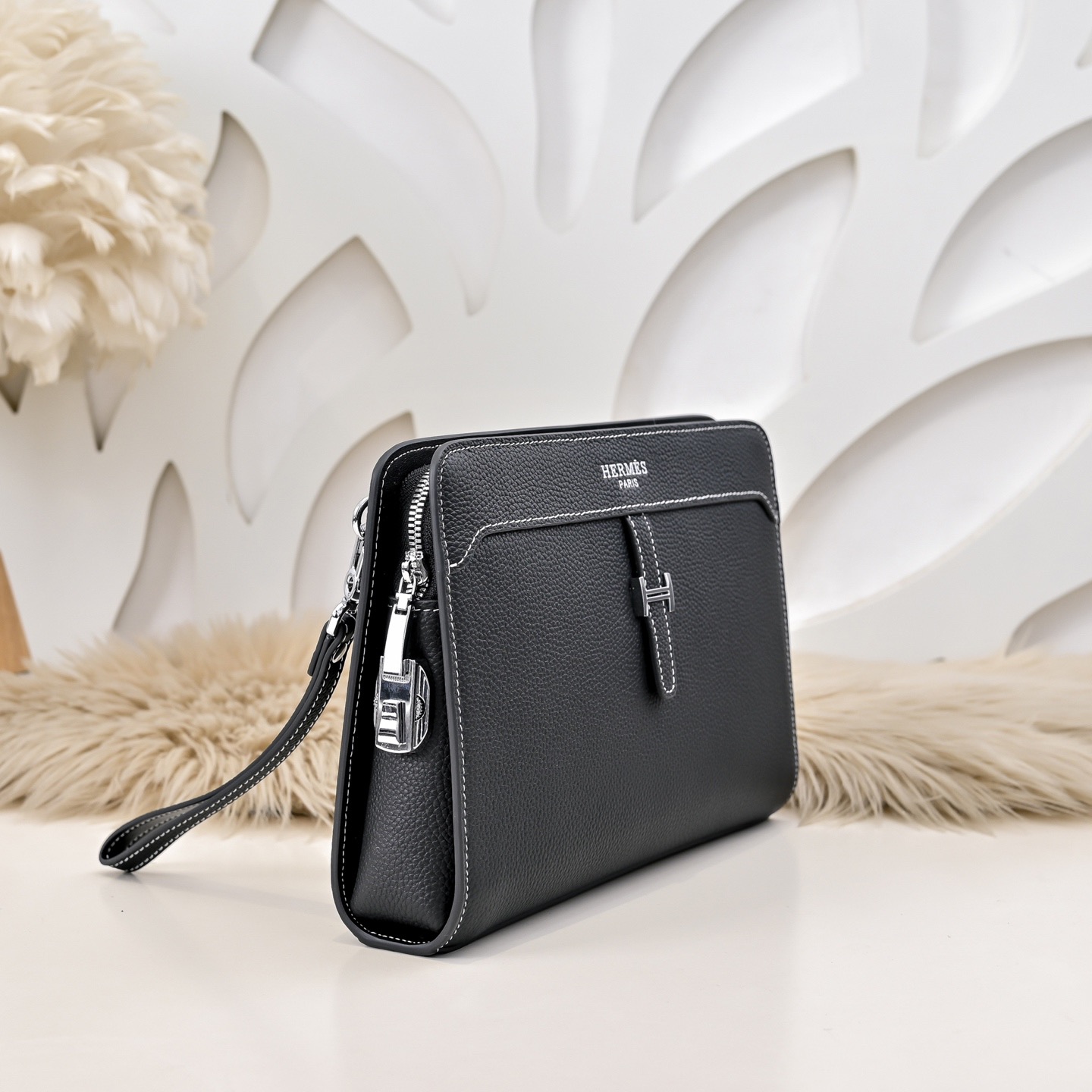 Hermes 에르메스 남성 소가죽 스트랩 클러치백 2
