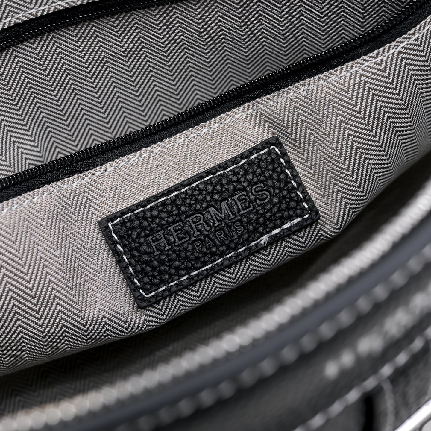 Hermes 에르메스 남성 소가죽 스트랩 클러치백 8