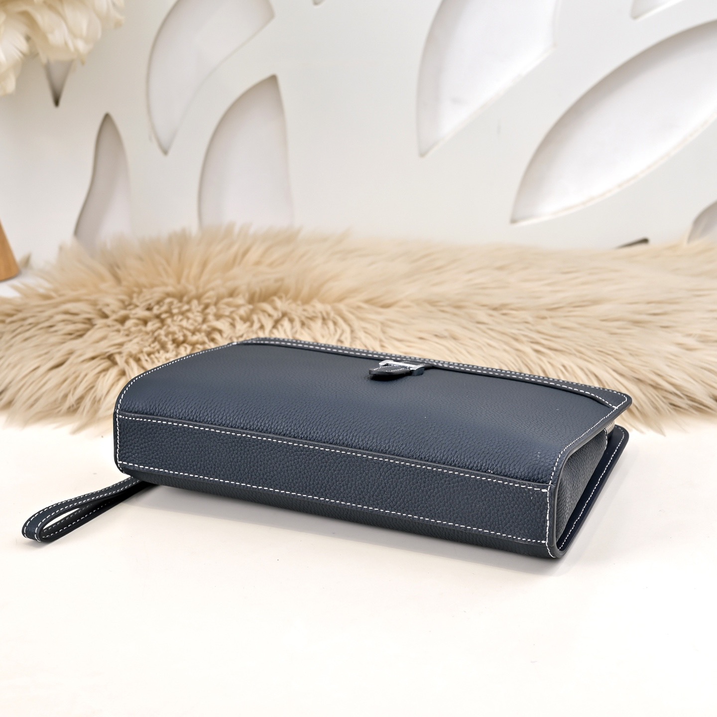 Hermes 에르메스 남성 가죽 스트랩 클러치백 7