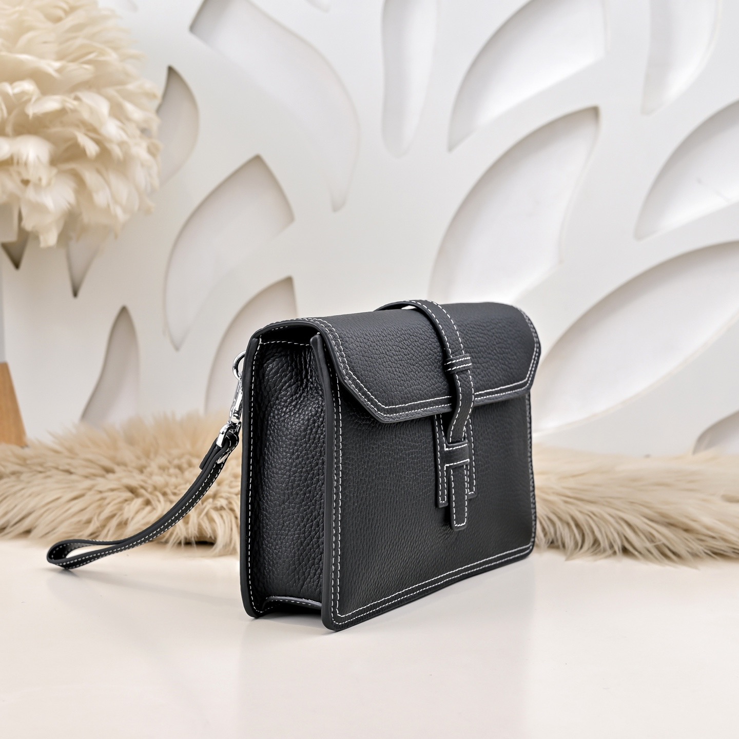 Hermes 에르메스 남성 가죽 스트랩 클러치백 2