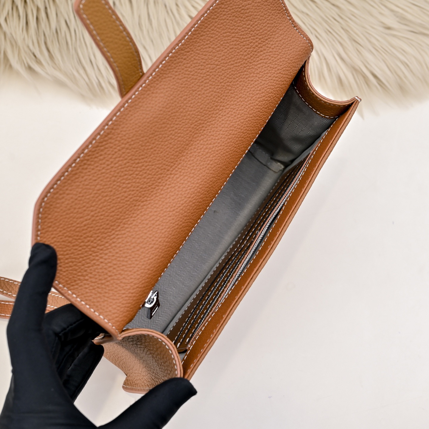 Hermes 에르메스 남성 가죽 클러치백 9