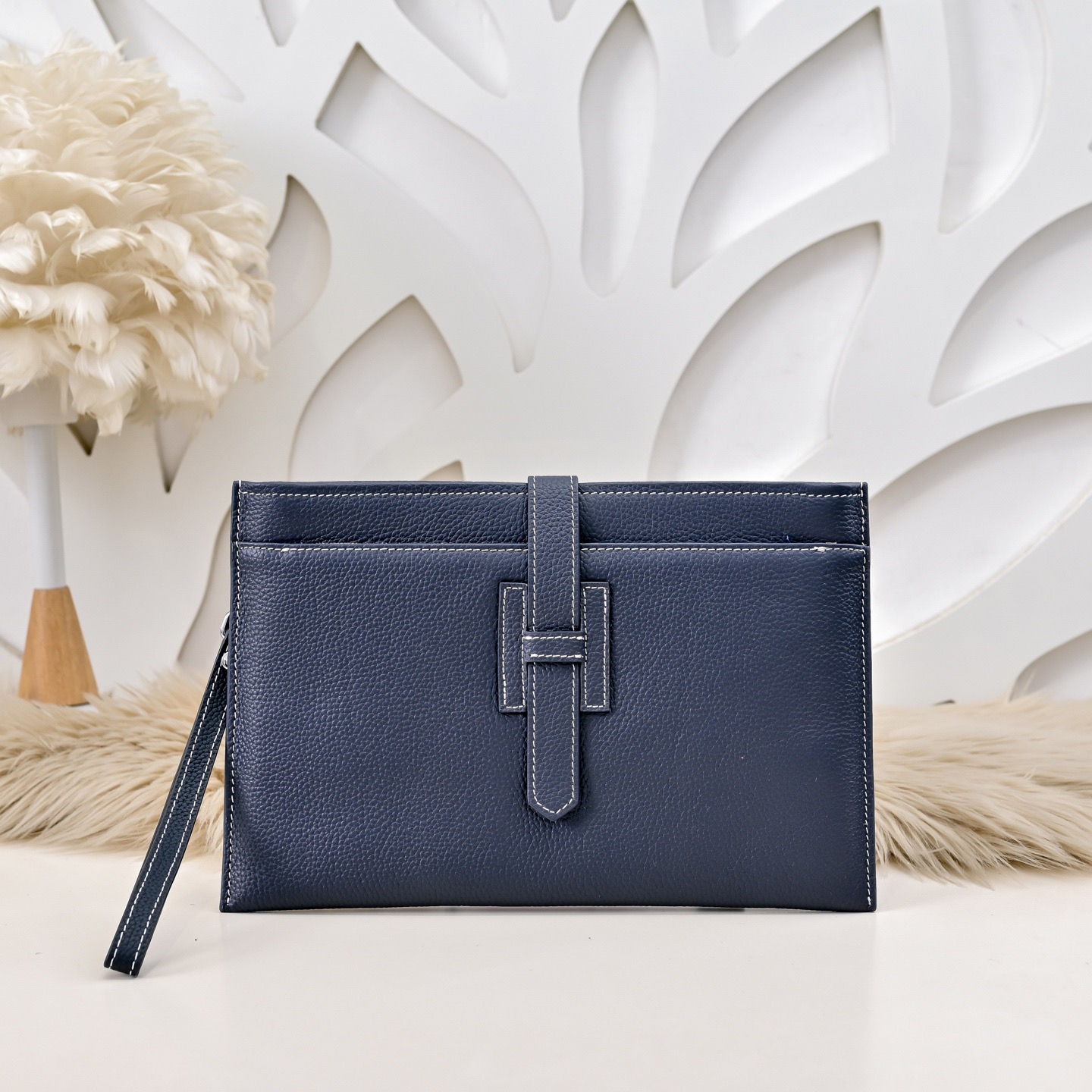 Hermes 에르메스 남성 가죽 스트랩 클러치백 1