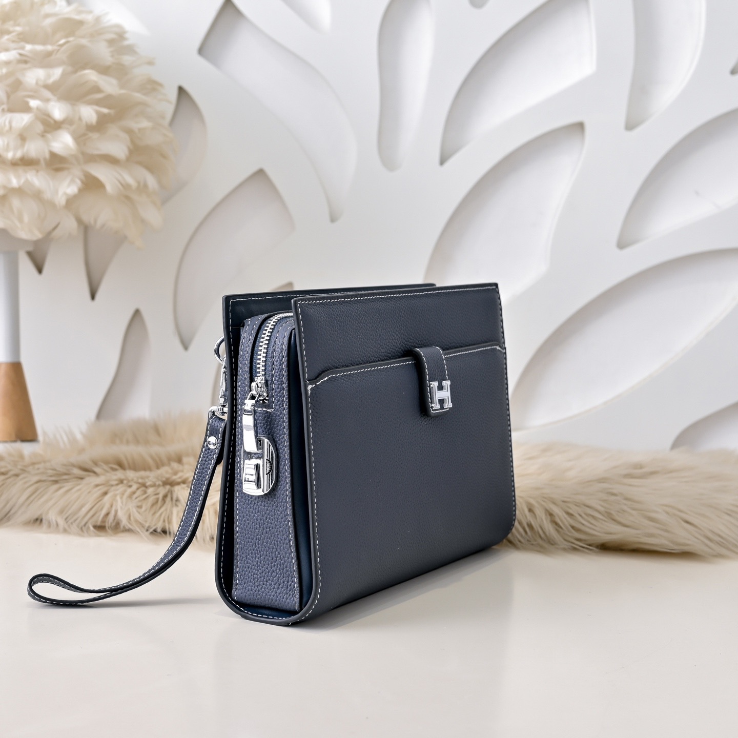 Hermes 에르메스 남성 가죽 H로고 클러치백 2