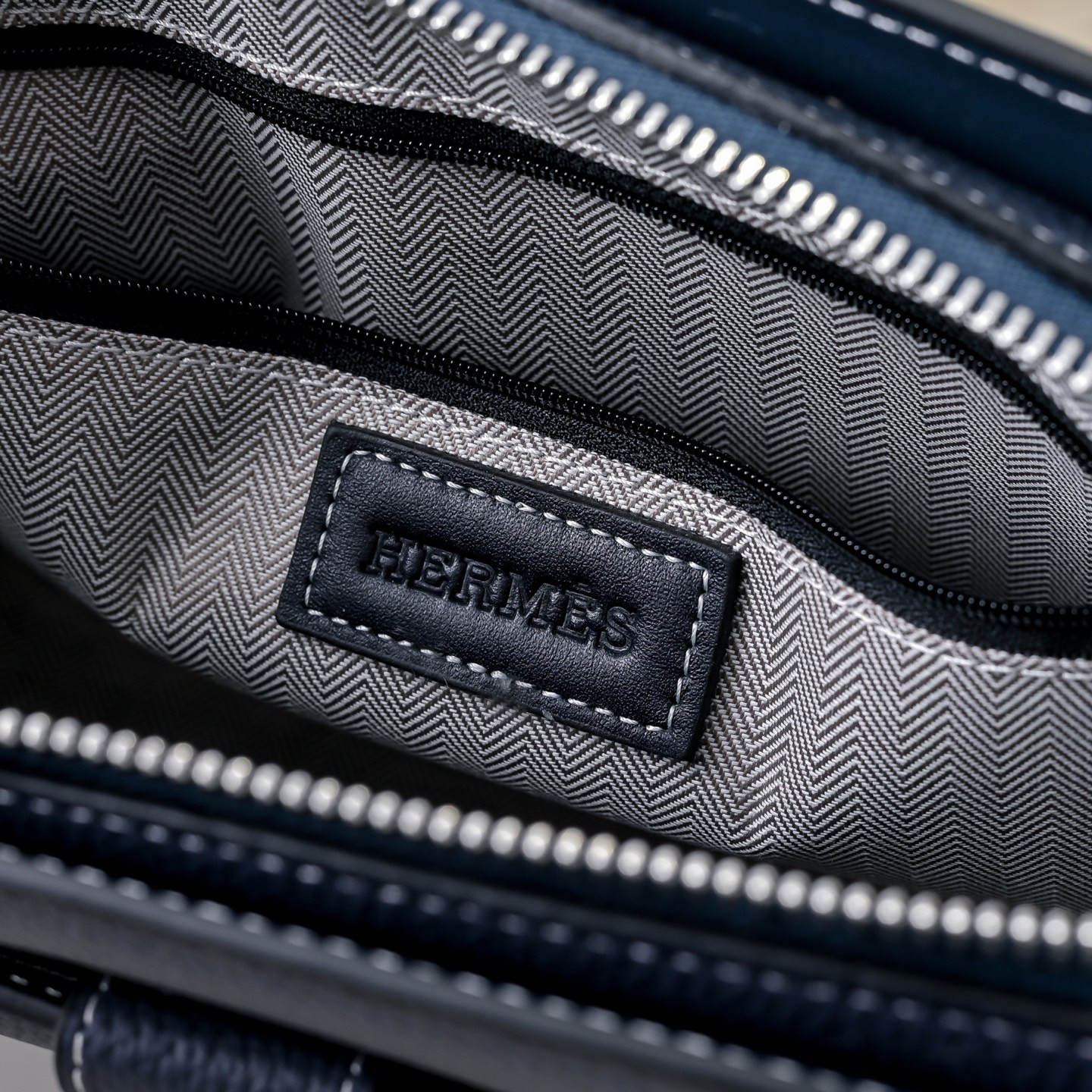 Hermes 에르메스 남성 가죽 H로고 클러치백 8